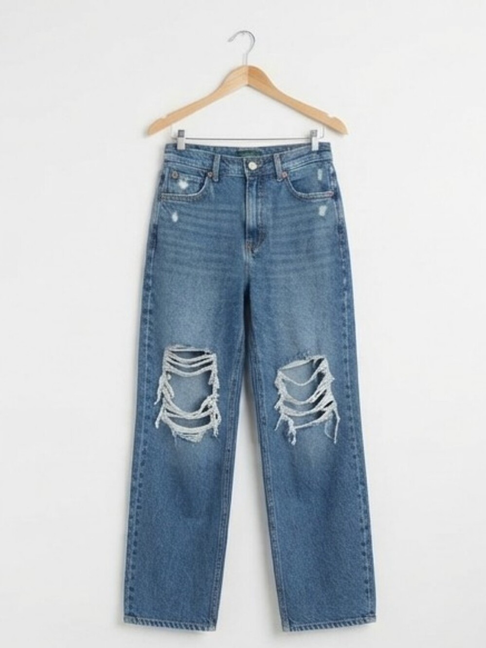 Wild Fable High-Rise Straight Leg Jeans in Medium Blue
